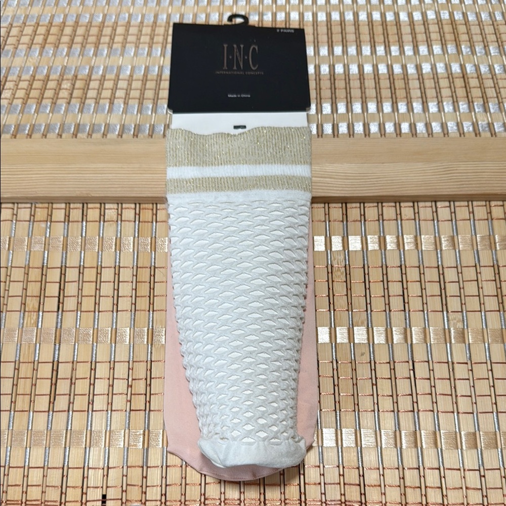 INC International Concepts White and Tan Casual Socks